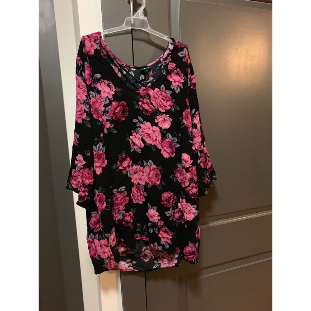 Torrid - Floral Top - Size 4